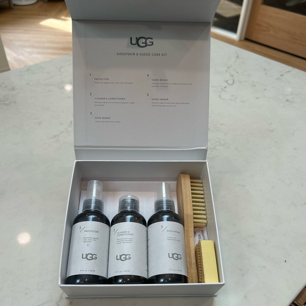 Ugg Sheepskin & Suede 5 Piece Care Kit